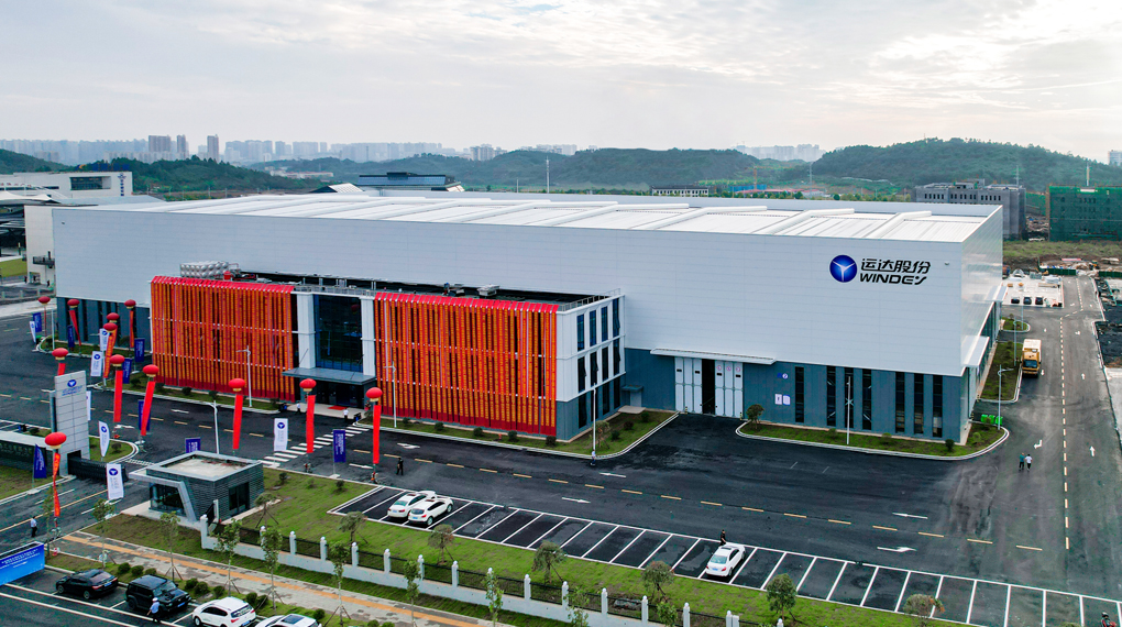 非凡国际股份永州基地首台大兆瓦机组下线